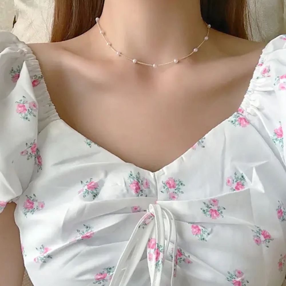 Adorable dainty gold & pearl necklace adjustable